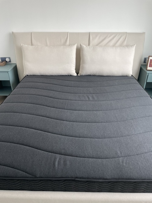 美任于的家对深海沉睡床垫发布的晒单效果图及评价